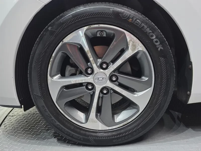 Hyundai I30 2.0 Pyl, снимка 5 - Автомобили и джипове - 56303966