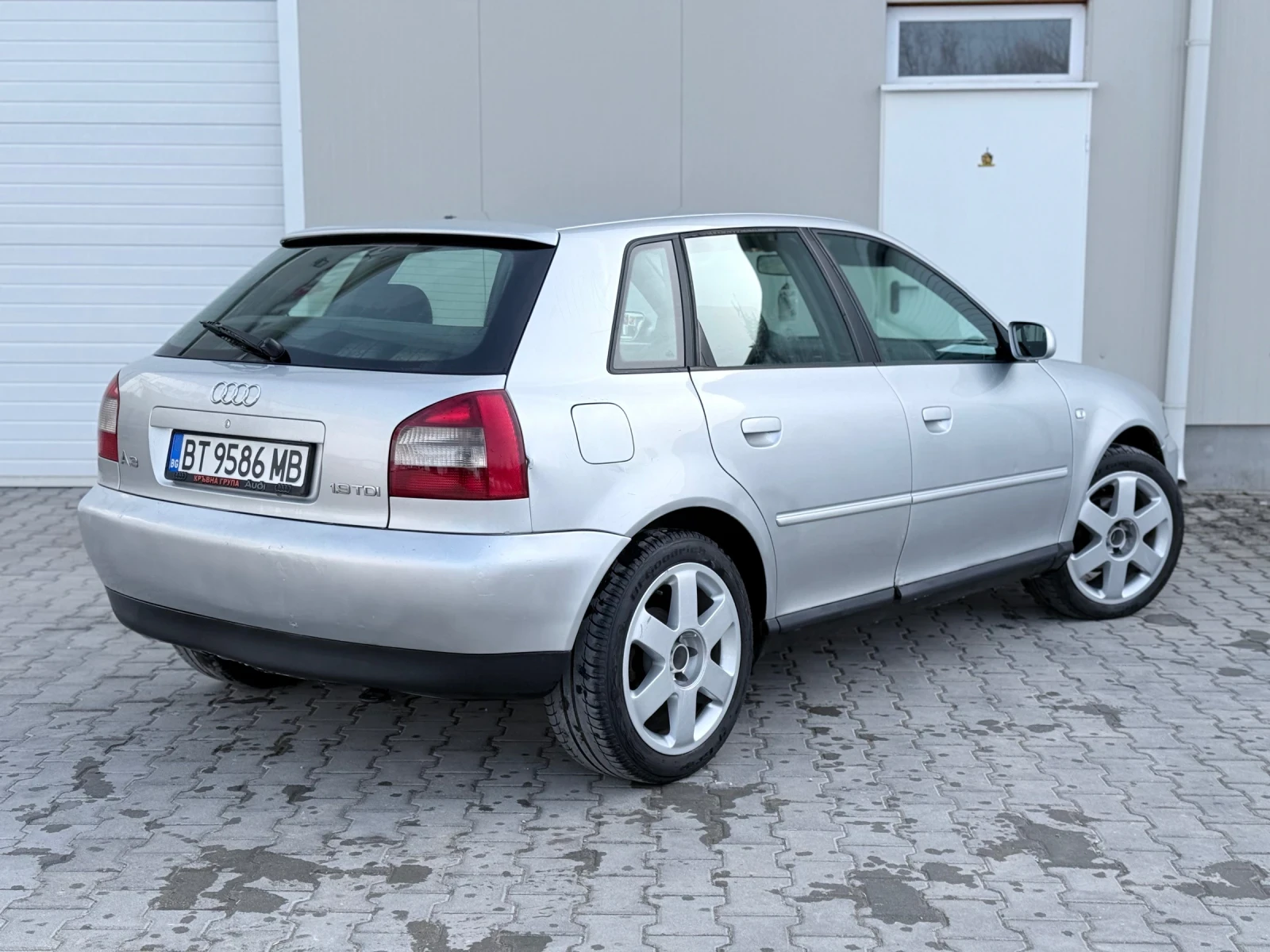 Audi A3 1.9TDI 101 HP Климатроник - изображение 5