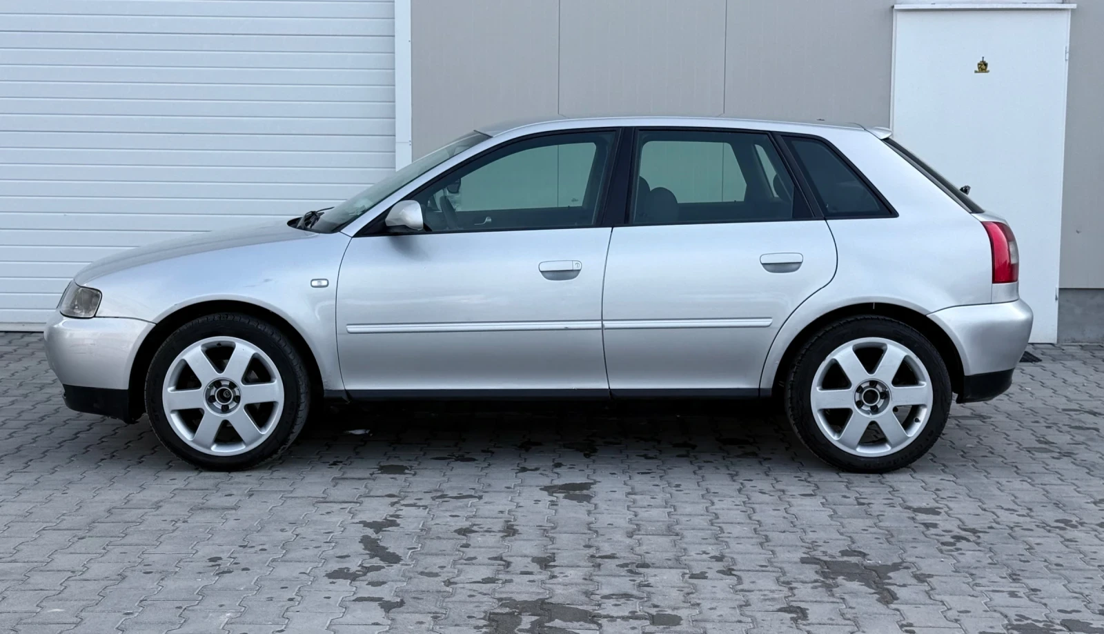 Audi A3 1.9TDI 101 HP Климатроник - изображение 2