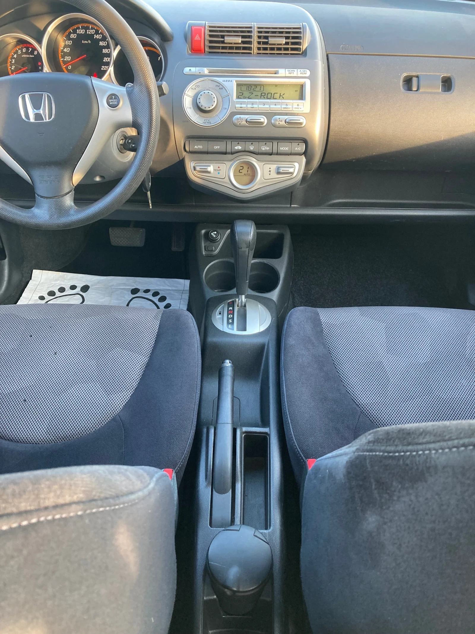 Honda Jazz 1.4Automat - изображение 9