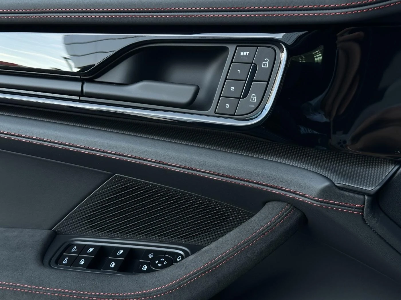 Porsche Panamera GTS/FACELIFT/CARBON/BOSE/HEAD UP/PANO/360/MATRIX/ - изображение 7