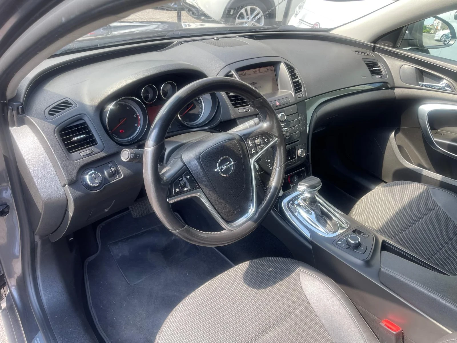 Opel Insignia 2.0d-160k.Автоматик, Седан - изображение 7