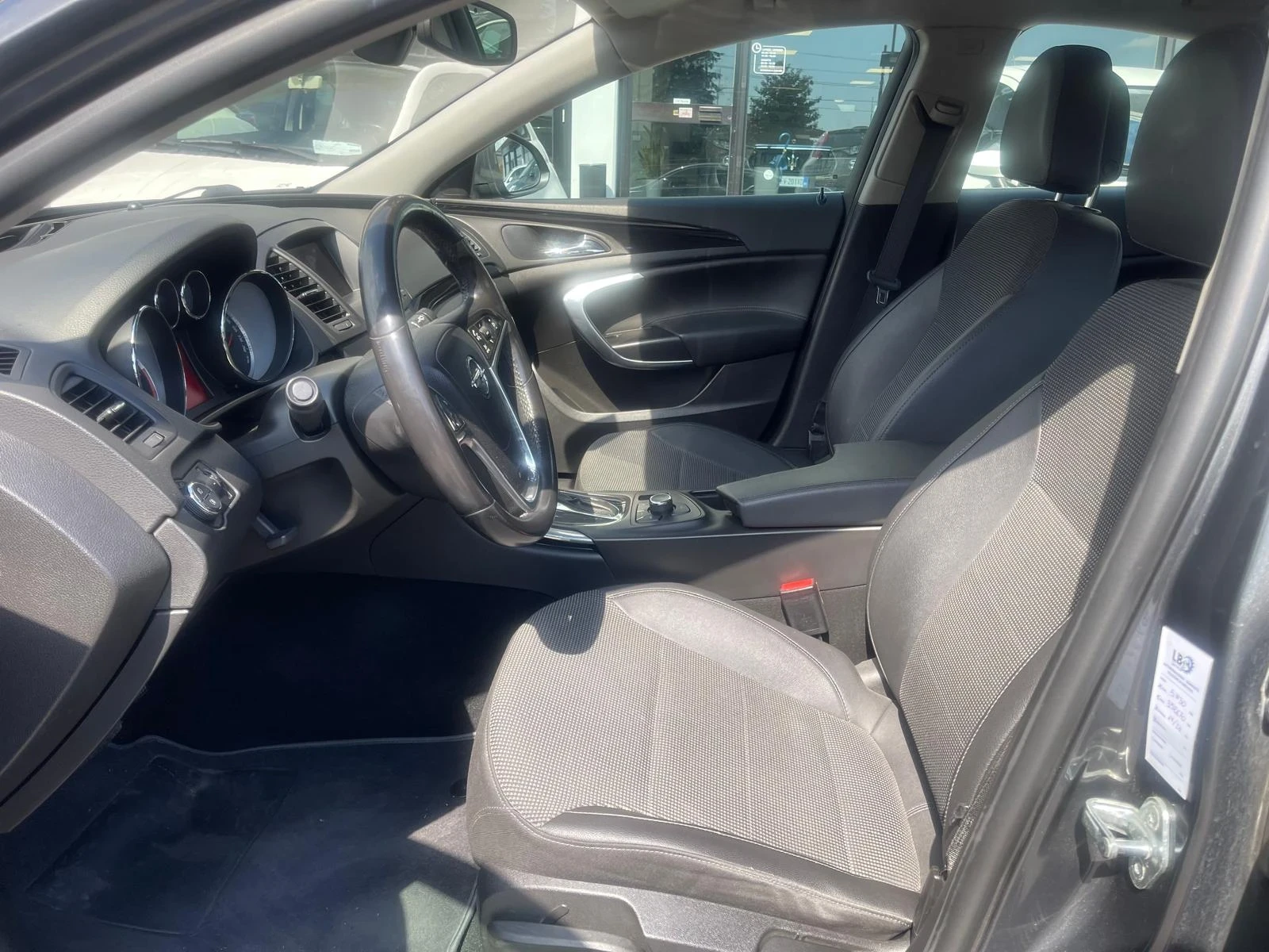 Opel Insignia 2.0d-160k.Автоматик, Седан - изображение 8