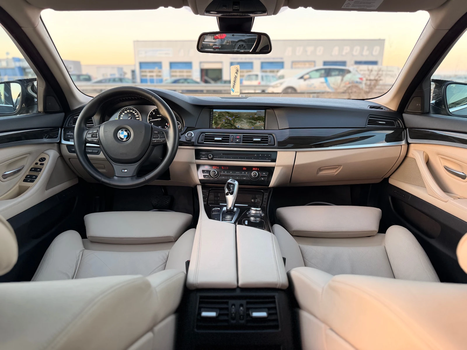 BMW 530 d= M-performance= Distronic= Soft Close= HUD= Keyl - изображение 10