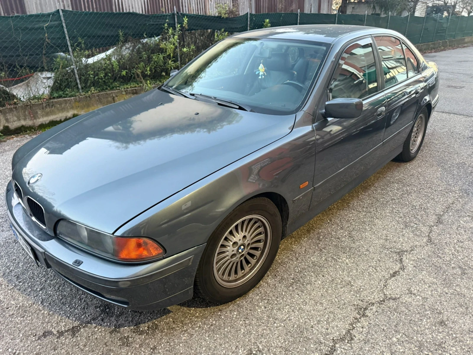 BMW 520  - изображение 2