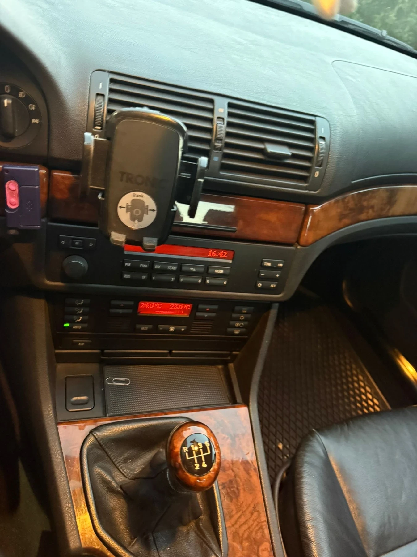 BMW 520  - изображение 9