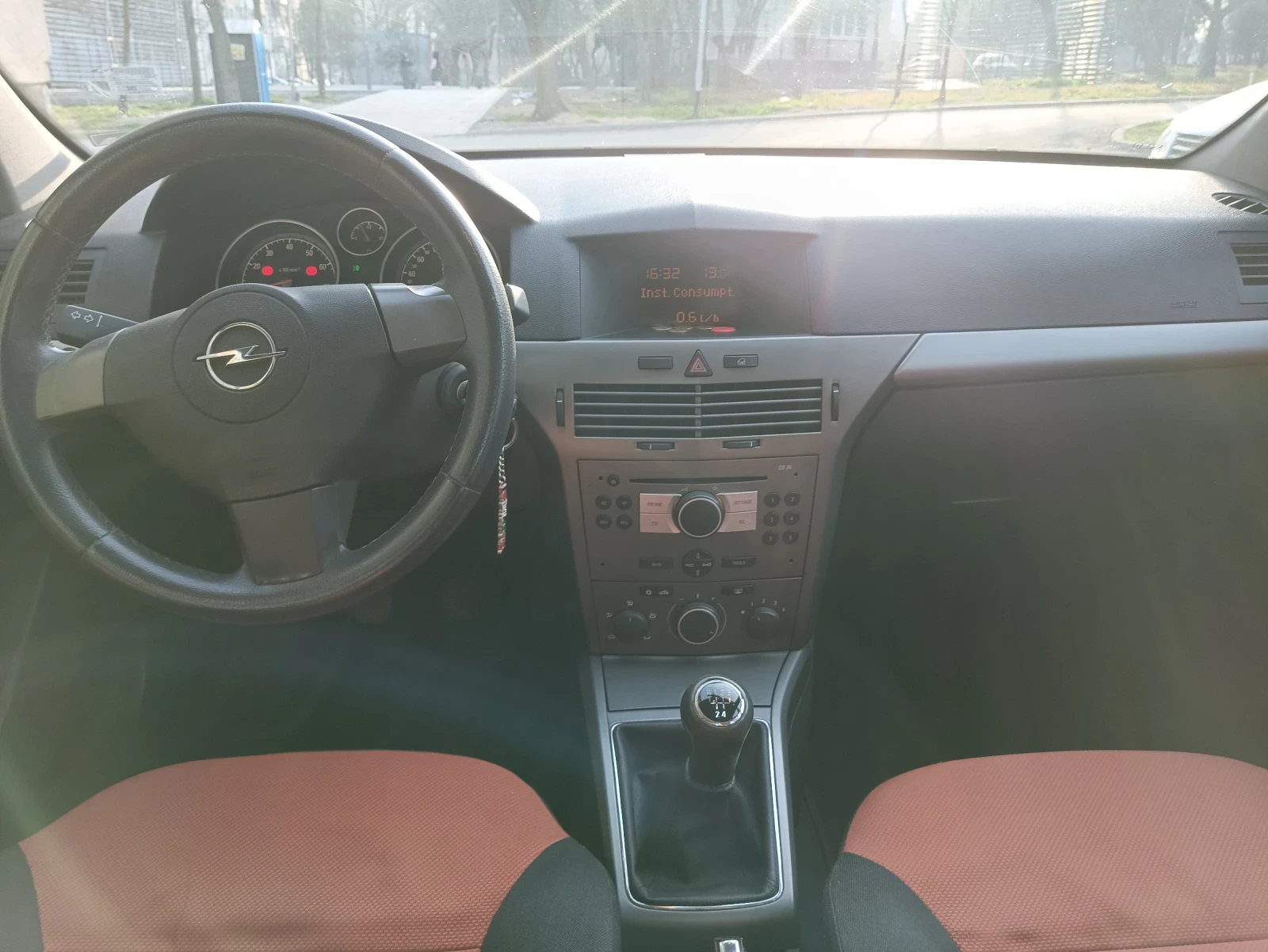Opel Astra, снимка 11 - Автомобили и джипове - 53832586