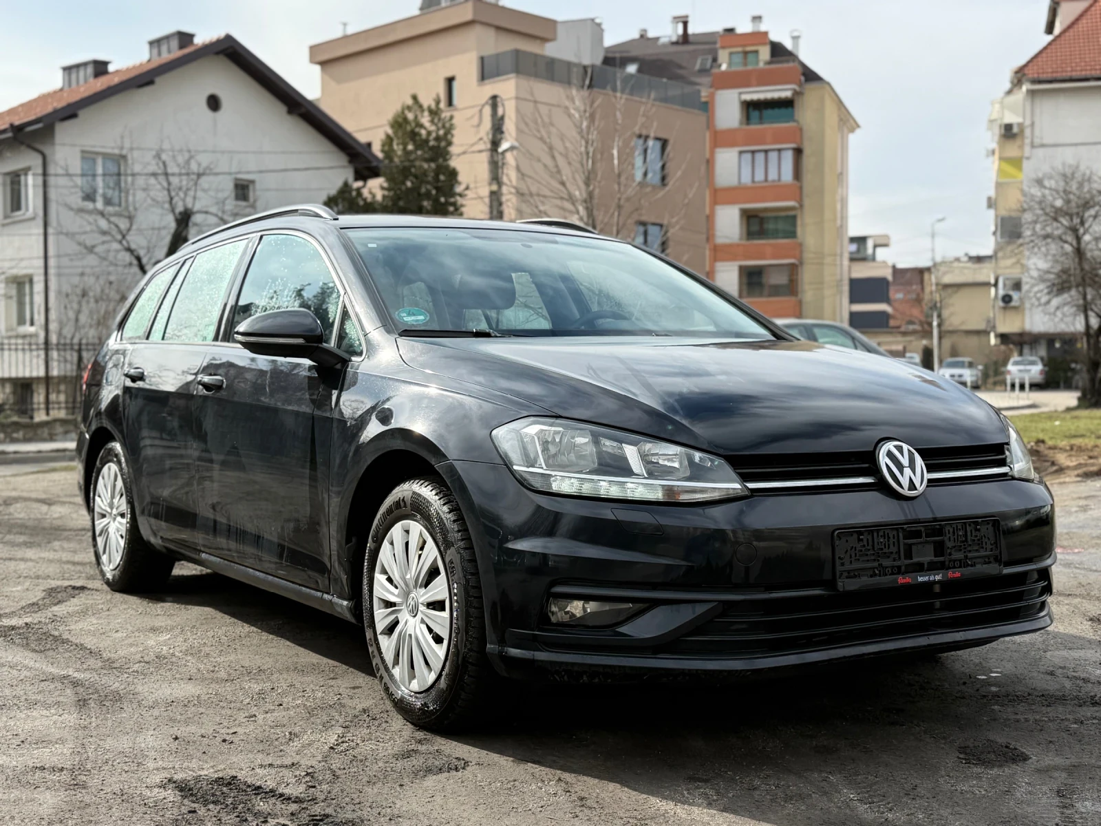 VW Golf 7 facelift 1.6TDI, снимка 3 - Автомобили и джипове - 53861846