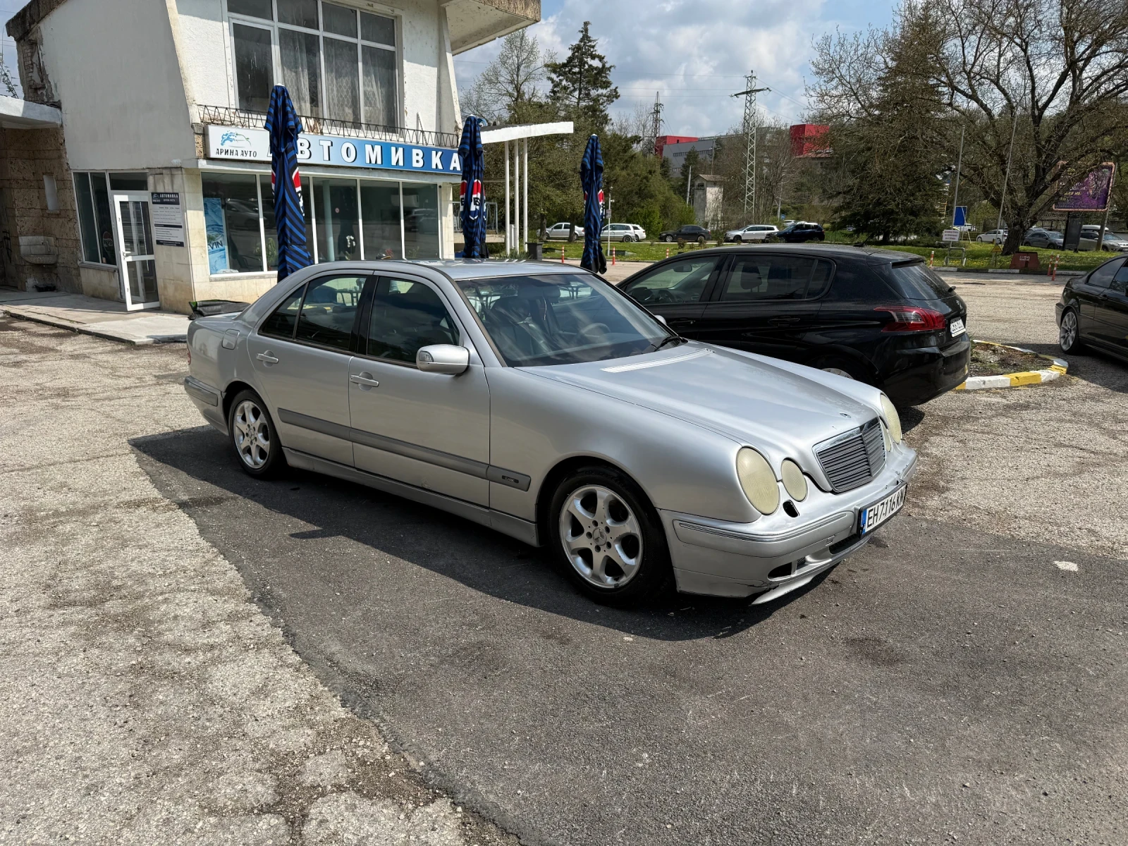 Mercedes-Benz E 270 2.7TDI