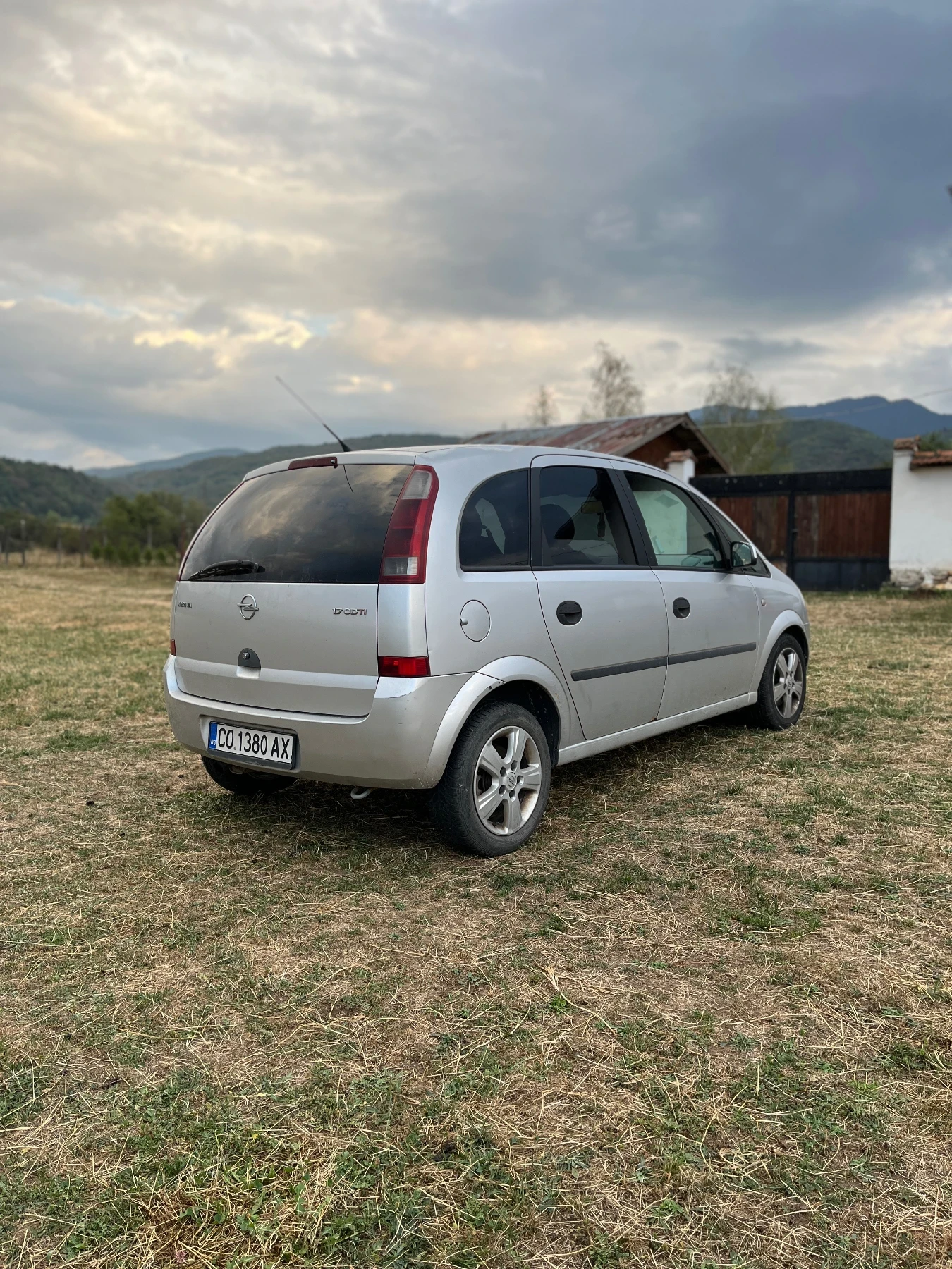 Opel Meriva, снимка 4 - Автомобили и джипове - 54442660