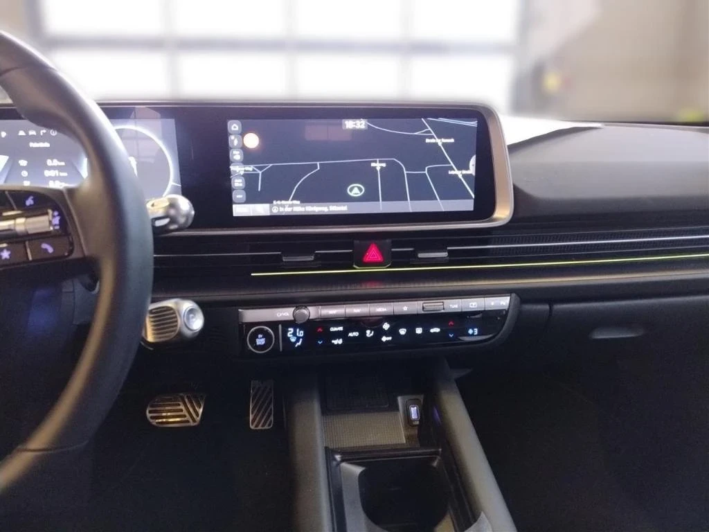 Hyundai Ioniq 6 77kWh AWD UNIQ 360 Seat Vent DIST HUD Winter Pack+, снимка 9 - Автомобили и джипове - 55386385