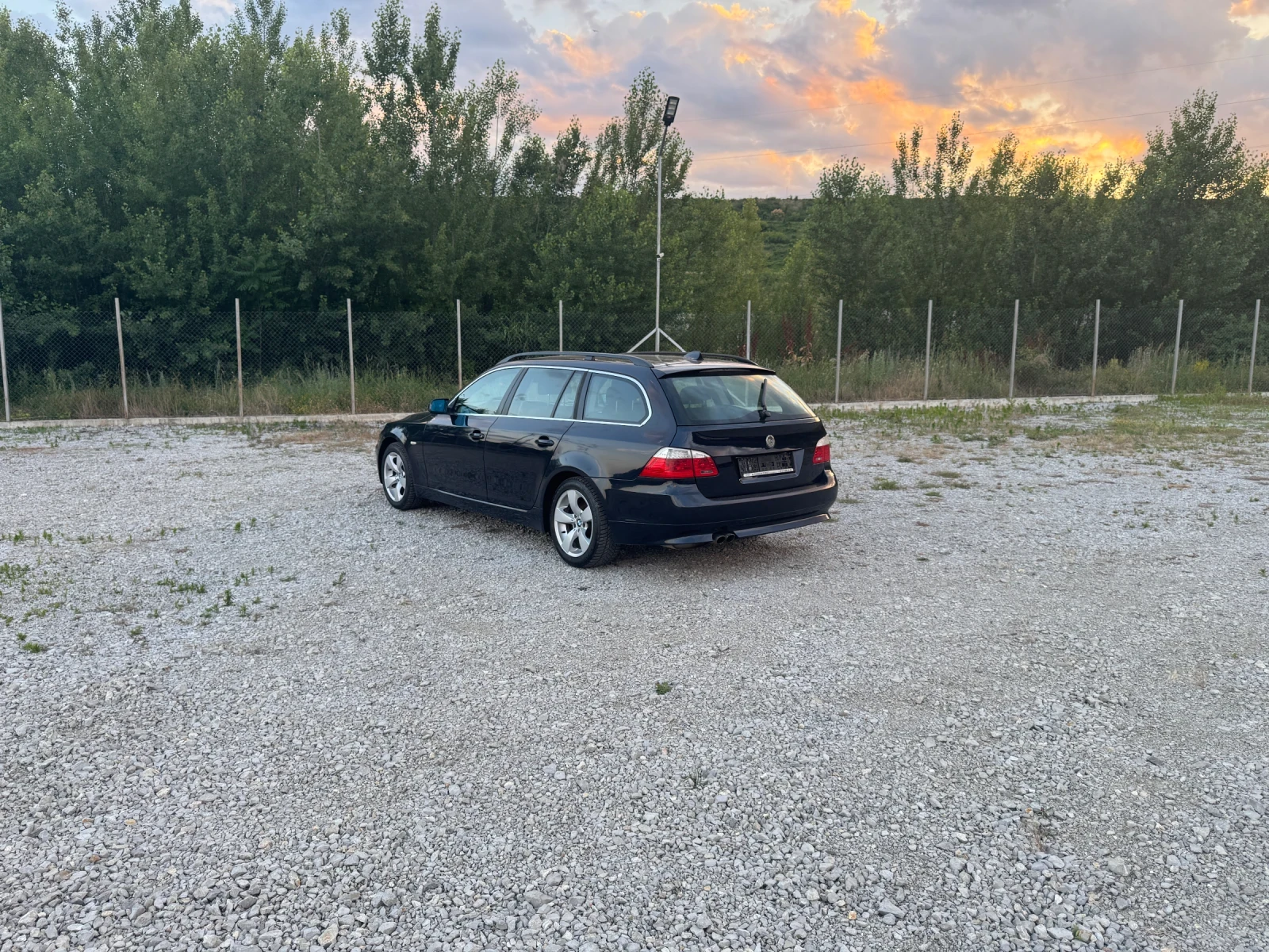 BMW 525 3.0 d фейслифт, снимка 4 - Автомобили и джипове - 55180933