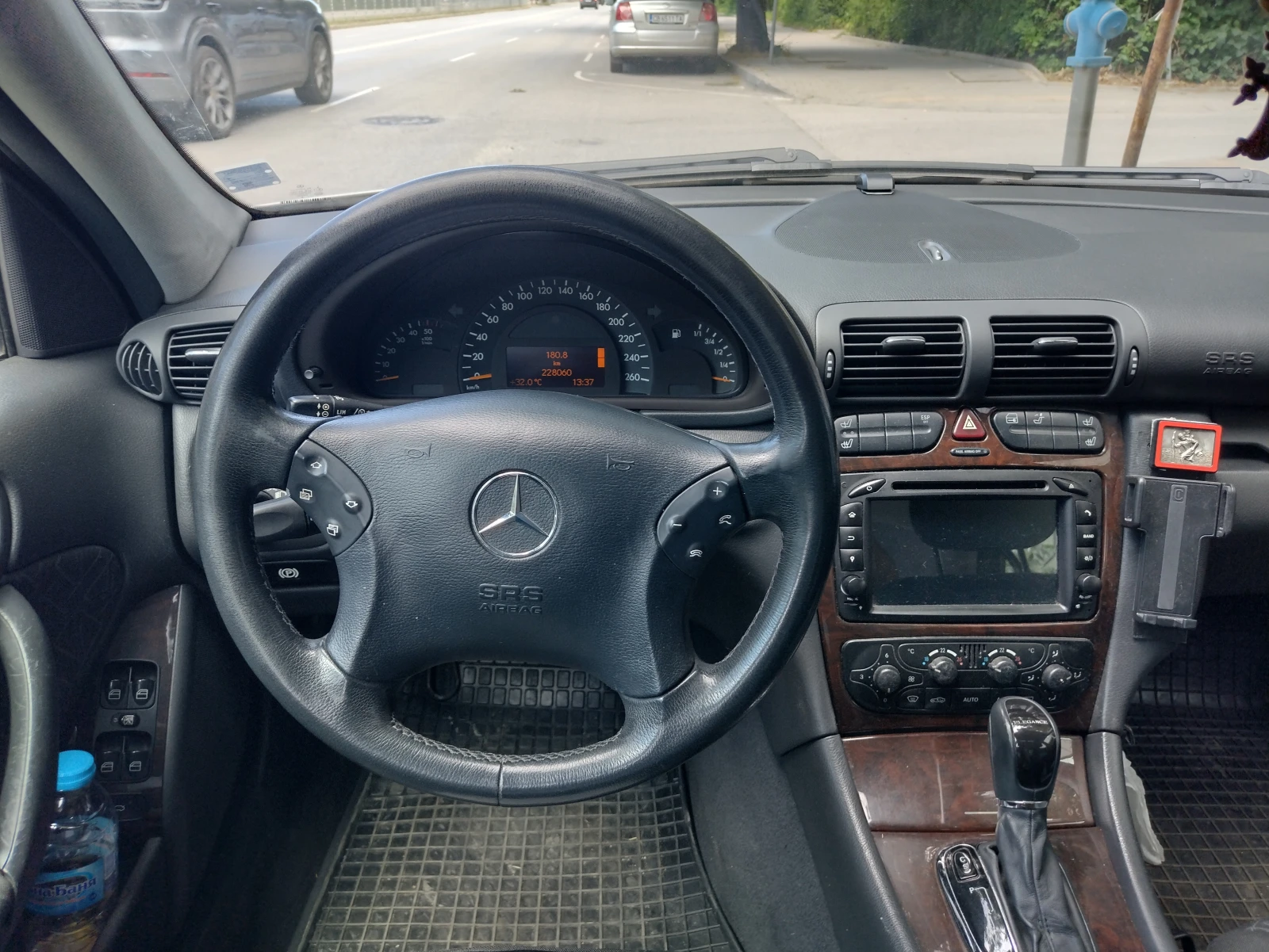 Mercedes-Benz C 200 ELEGANCE, снимка 16 - Автомобили и джипове - 55193601