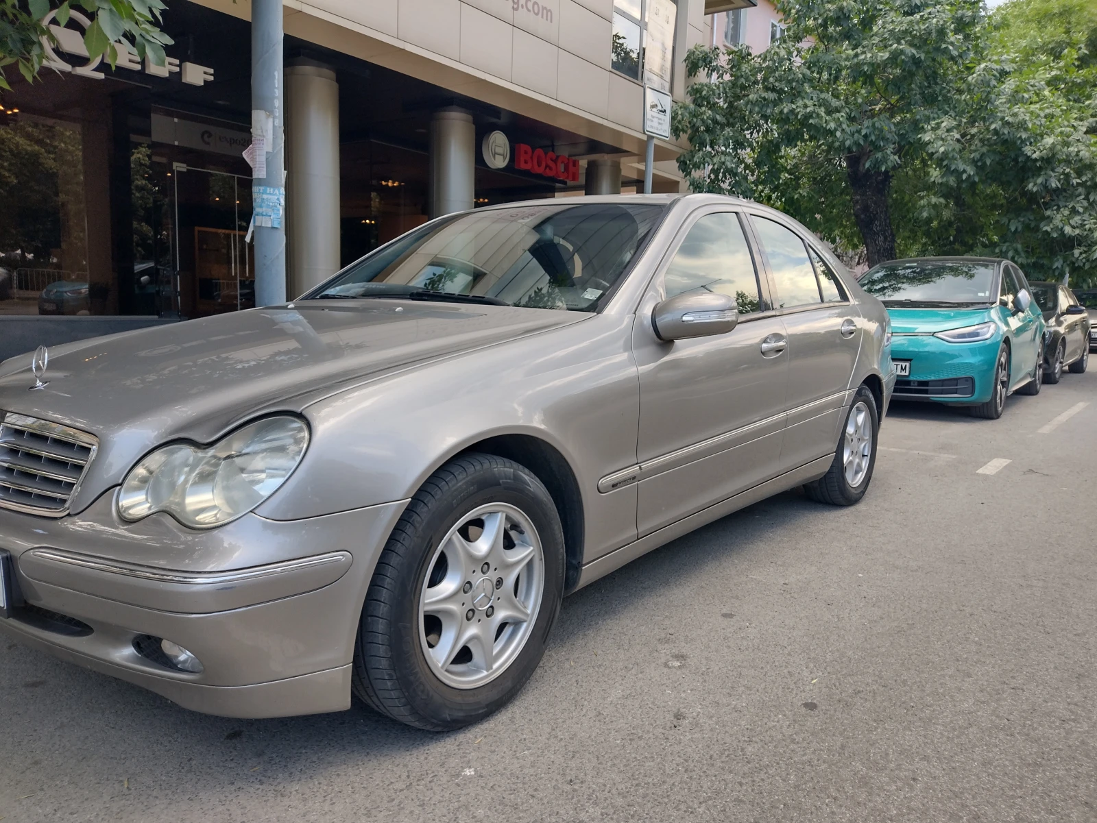Mercedes-Benz C 200 ELEGANCE, снимка 2 - Автомобили и джипове - 55193601