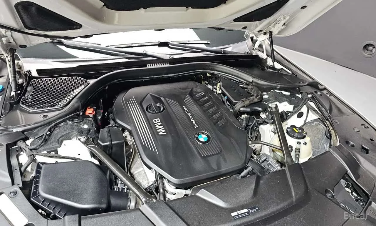 BMW 730 * 730Ld xDrive M Sport * ДИСТРОНИК * ТЕЛЕВИЗОРИ, снимка 6 - Автомобили и джипове - 55571804