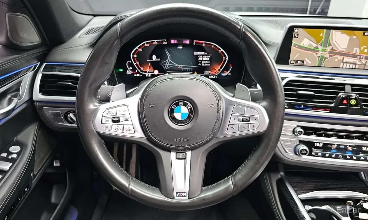 BMW 730 * 730Ld xDrive M Sport * ДИСТРОНИК * ТЕЛЕВИЗОРИ, снимка 12 - Автомобили и джипове - 55571804