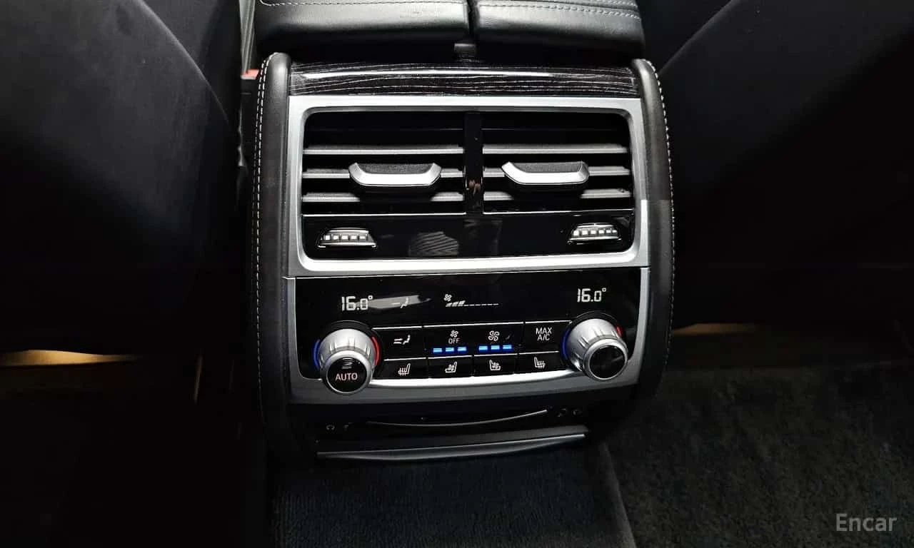BMW 730 * 730Ld xDrive M Sport * ДИСТРОНИК * ТЕЛЕВИЗОРИ, снимка 17 - Автомобили и джипове - 55571804