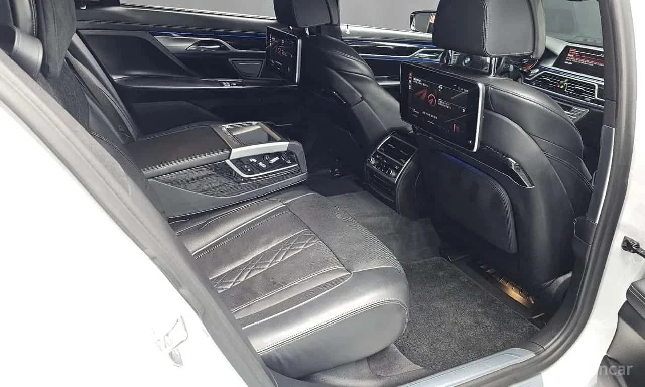 BMW 730 * 730Ld xDrive M Sport * ДИСТРОНИК * ТЕЛЕВИЗОРИ, снимка 11 - Автомобили и джипове - 55571804