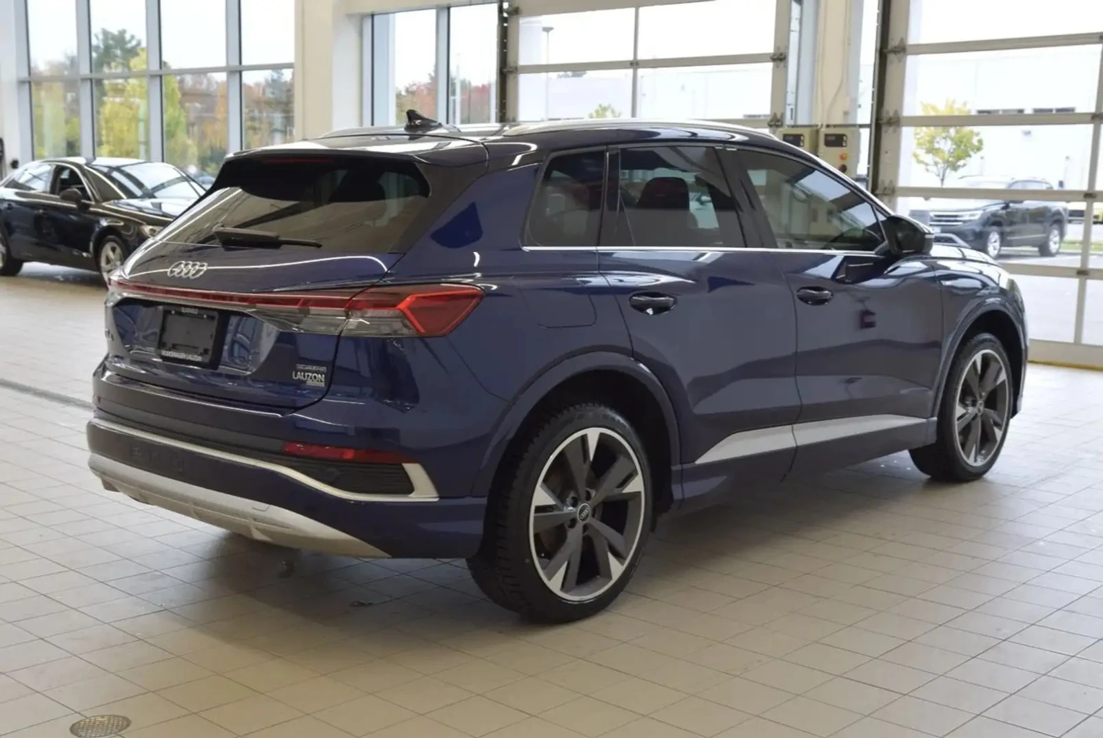 Audi E-Tron Q4 50 QUATTRO* TECHNIK* 2022* PANO* ������ ���� | Mobile.bg � ����������� 4