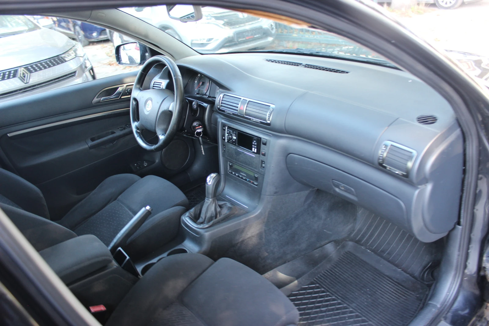 Skoda Superb 2.0 TDI  , снимка 10 - Автомобили и джипове - 56653193
