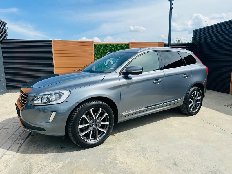 Volvo XC60 2.0 D4/Navi/Панорама/Камера, снимка 7 - Автомобили и джипове - 50180333