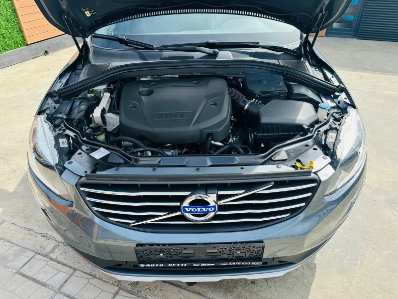 Volvo XC60 2.0 D4/Navi/Панорама/Камера, снимка 17 - Автомобили и джипове - 50180333