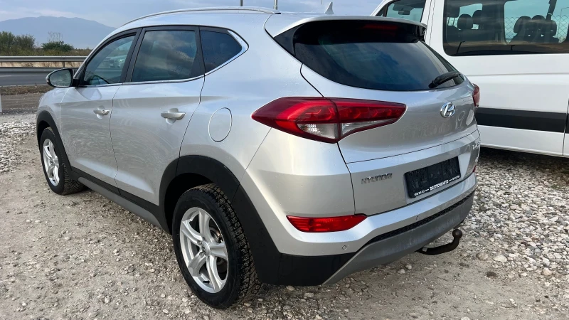 Hyundai Tucson 2.0 4х4 Евро 6 РЕАЛНИ КИЛОМЕТРИ, снимка 4 - Автомобили и джипове - 52143663
