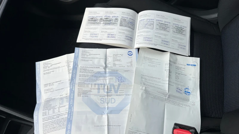 Hyundai Tucson 2.0 4х4 Евро 6 РЕАЛНИ КИЛОМЕТРИ, снимка 16 - Автомобили и джипове - 52143663