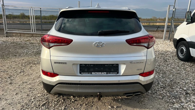 Hyundai Tucson 2.0 4х4 Евро 6 РЕАЛНИ КИЛОМЕТРИ, снимка 6 - Автомобили и джипове - 52143663