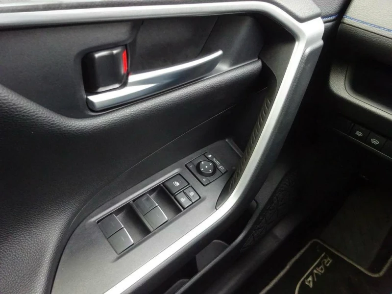 Toyota Rav4 2.5 HEV STYLE  4x4 SELECTION PANORAMA, снимка 15 - Автомобили и джипове - 52846481