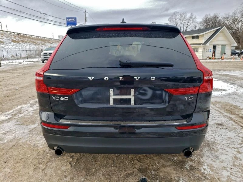 Volvo XC60 2.0L 4 Front-wheel Drive, снимка 9 - Автомобили и джипове - 52857609