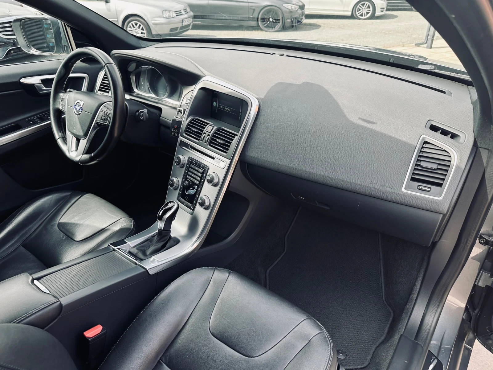 Volvo XC60 2.0 D4/Navi// | Mobile.bg   16