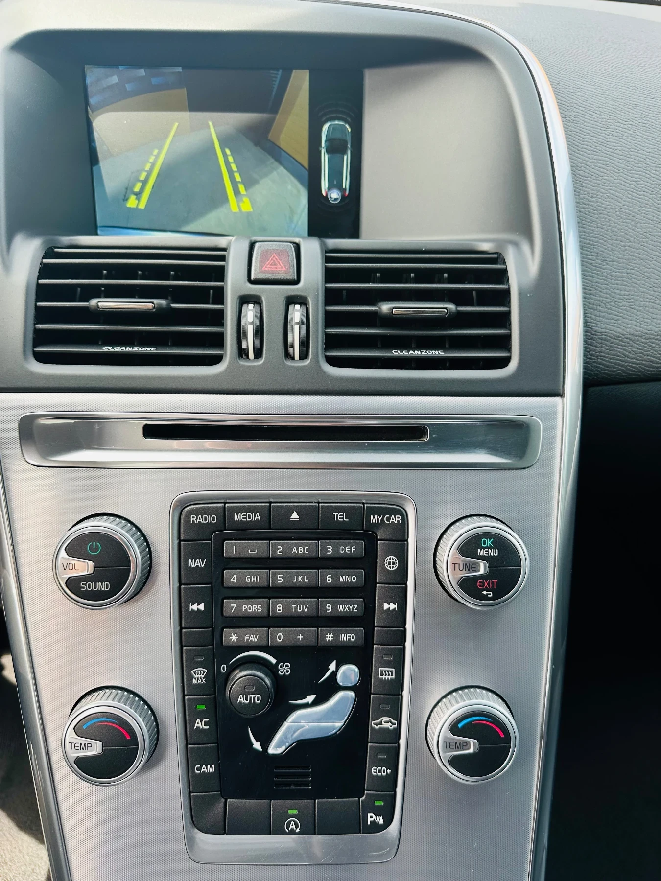 Volvo XC60 2.0 D4/Navi// | Mobile.bg   13