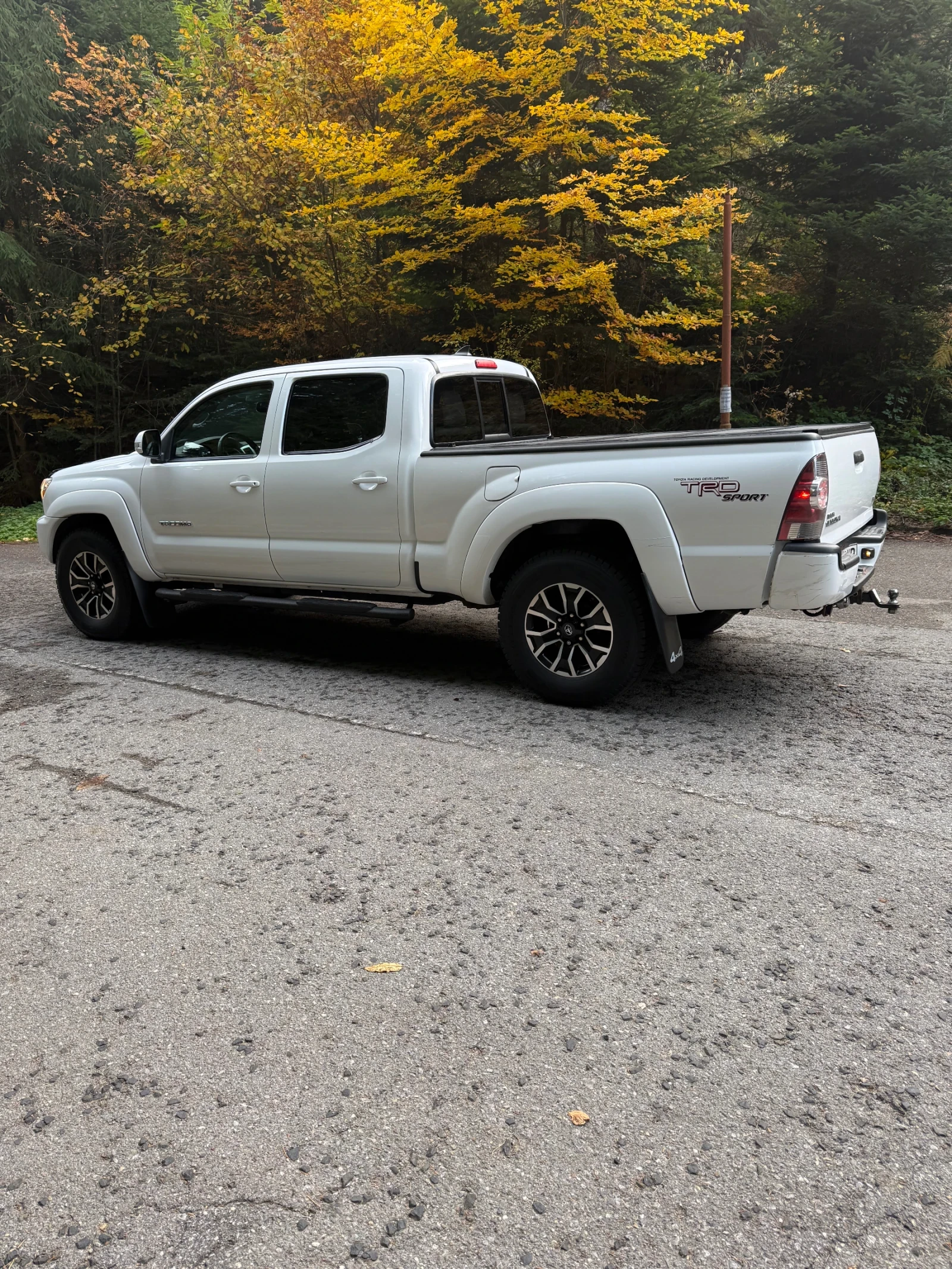 Toyota Tacoma TRD  - изображение 8