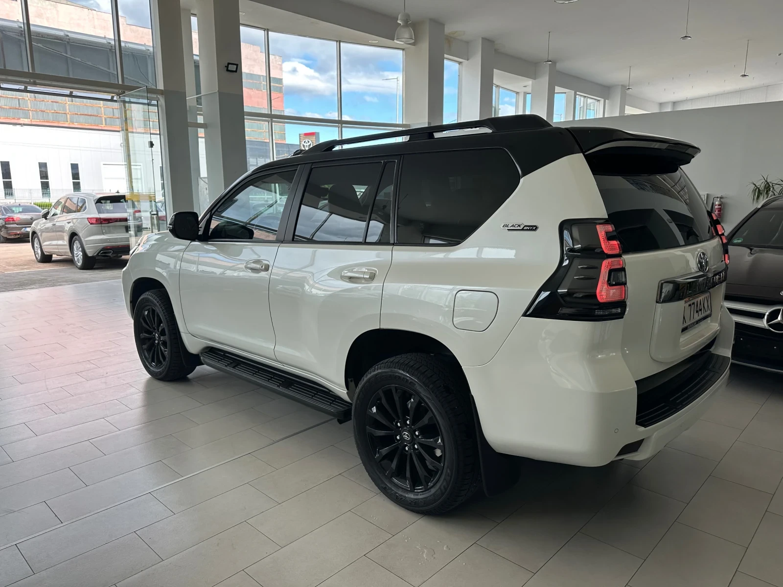 Toyota Land cruiser BlackEdition - изображение 3