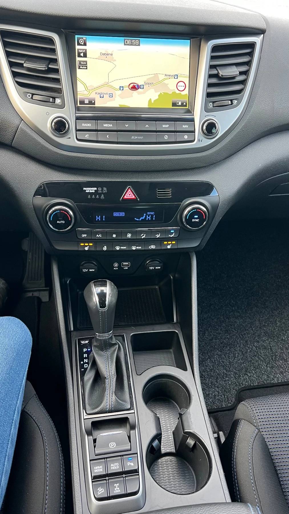 Hyundai Tucson 2.0 4х4 Евро 6 РЕАЛНИ КИЛОМЕТРИ - изображение 9