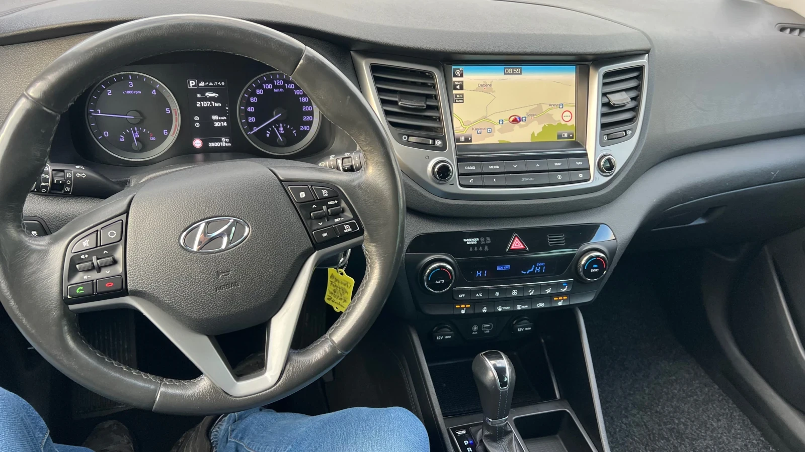 Hyundai Tucson 2.0 4х4 Евро 6 РЕАЛНИ КИЛОМЕТРИ - изображение 8