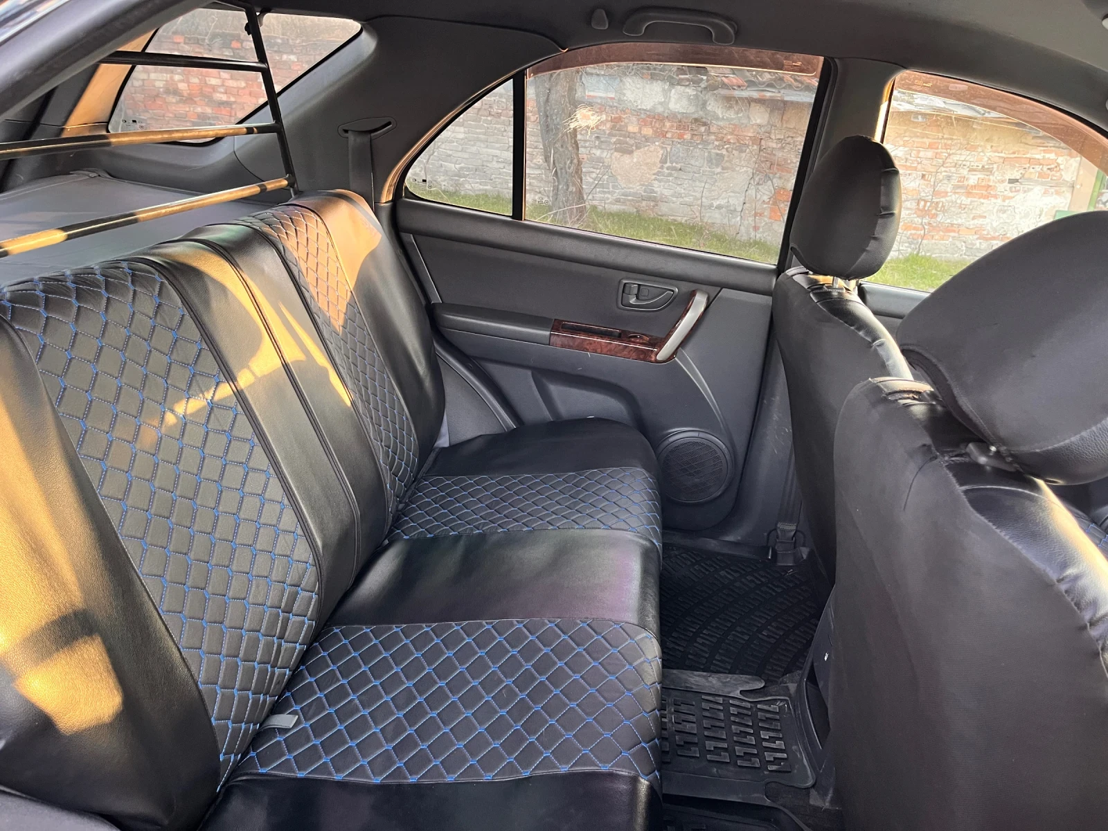 Kia Sorento 25 140hp, снимка 9 - Автомобили и джипове - 53839569