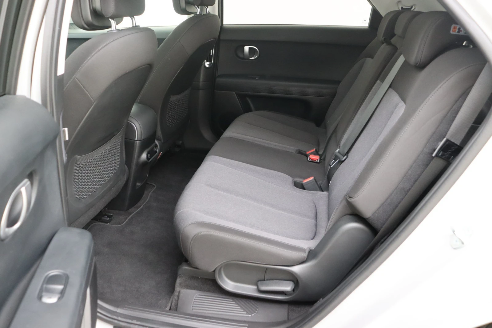 Hyundai Ioniq 5 60 kWh Core- 98.5 SOH, снимка 7 - Автомобили и джипове - 53970828