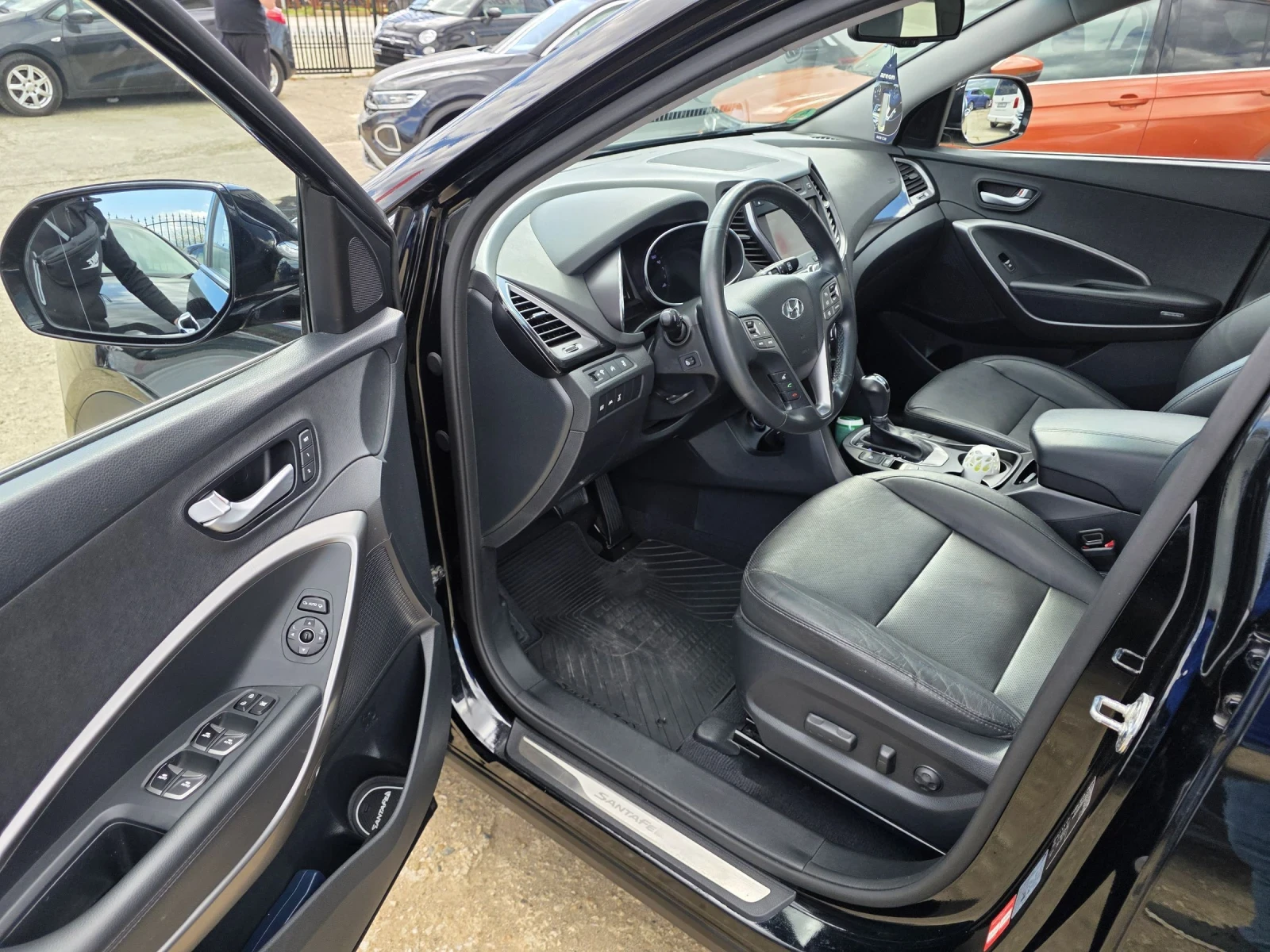 Hyundai Santa fe 2.2 CRDI 197кс | AWD | Всички екстри , снимка 8 - Автомобили и джипове - 54155222