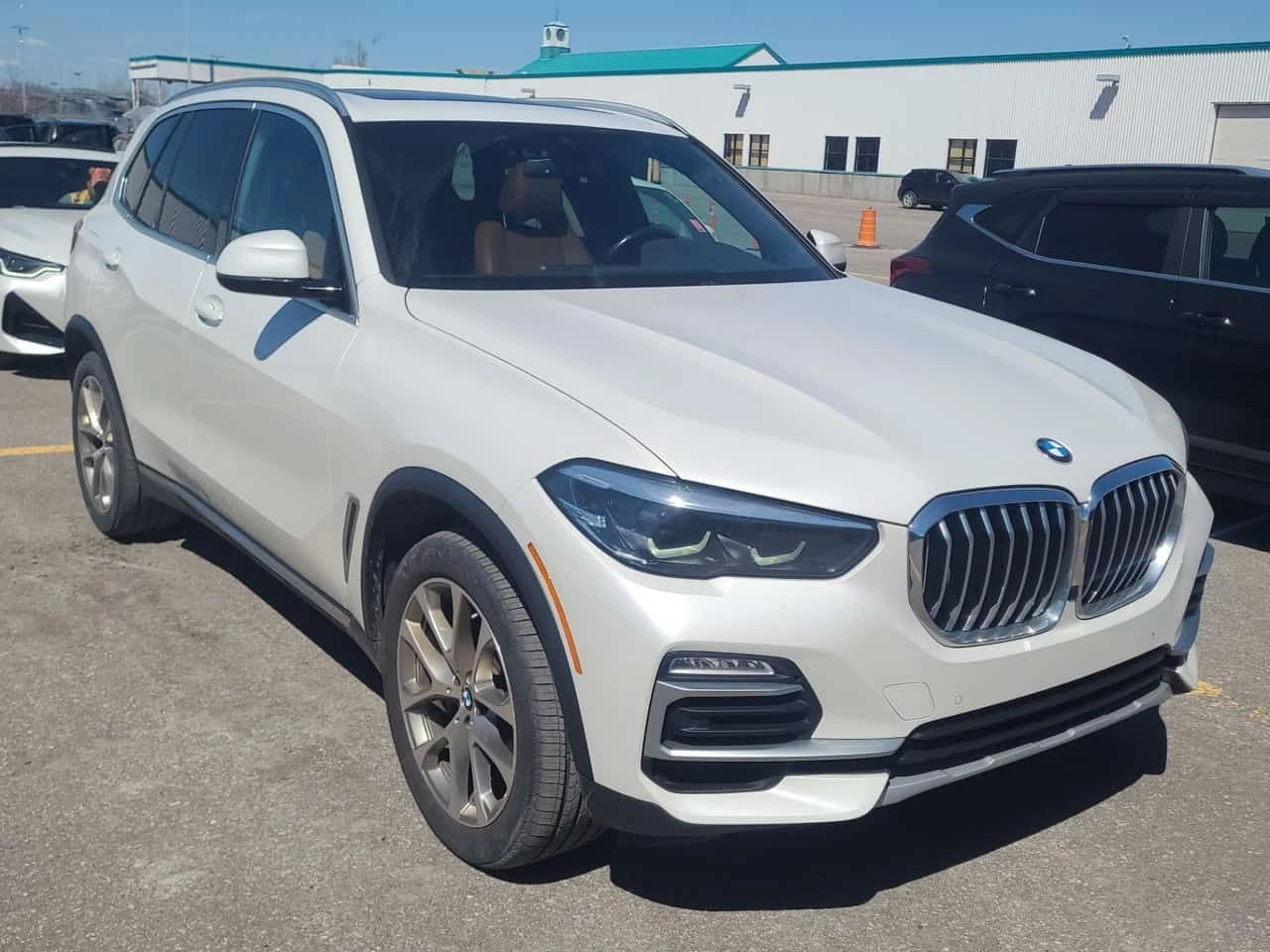 BMW X5 * xDrive40i * ПОДГРЕВИ * ПАНО * 2 КЛЮЧА * CARFAX *, снимка 2 - Автомобили и джипове - 54341366