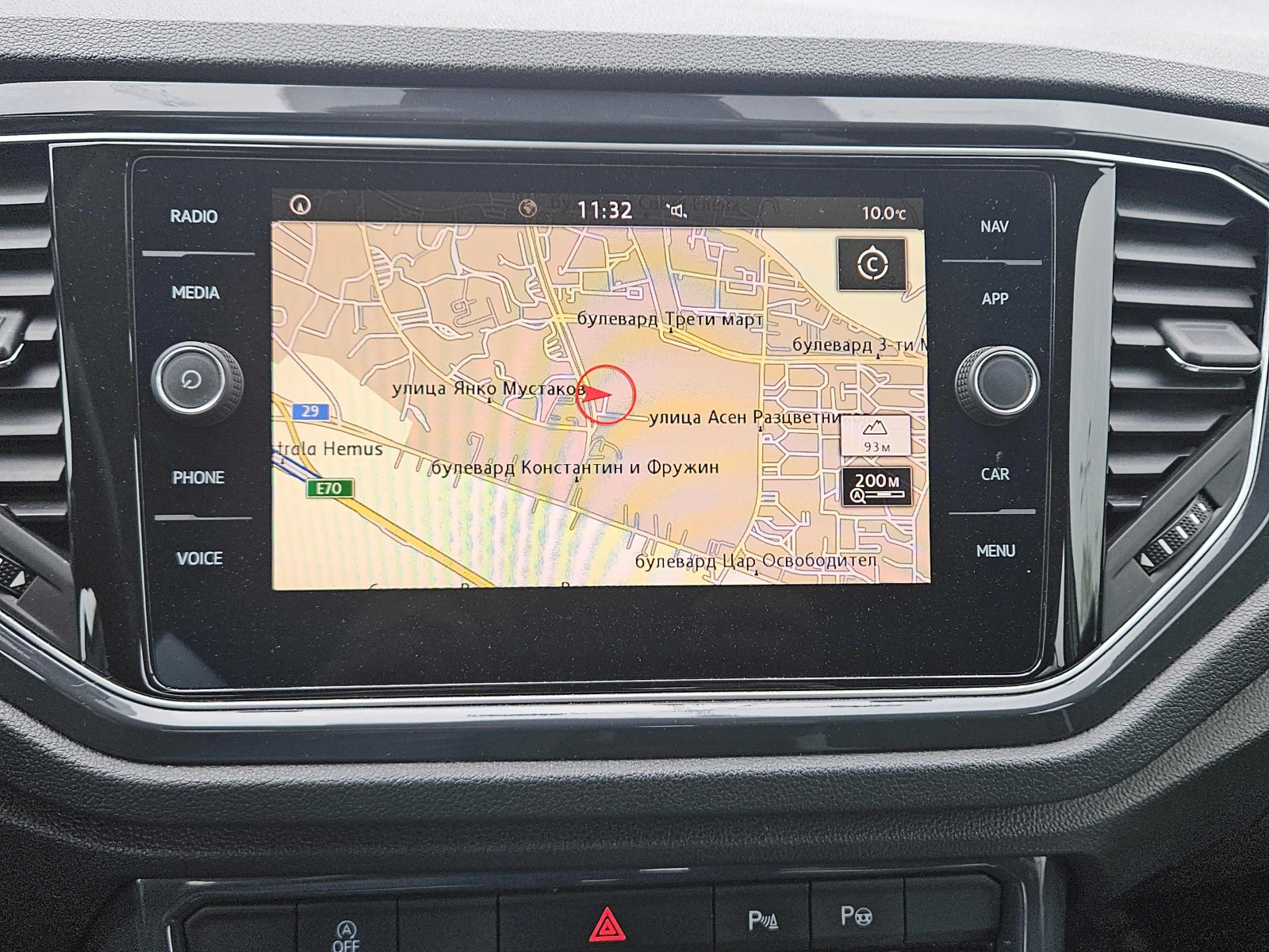 VW T-Roc Sport, снимка 11 - Автомобили и джипове - 54369481
