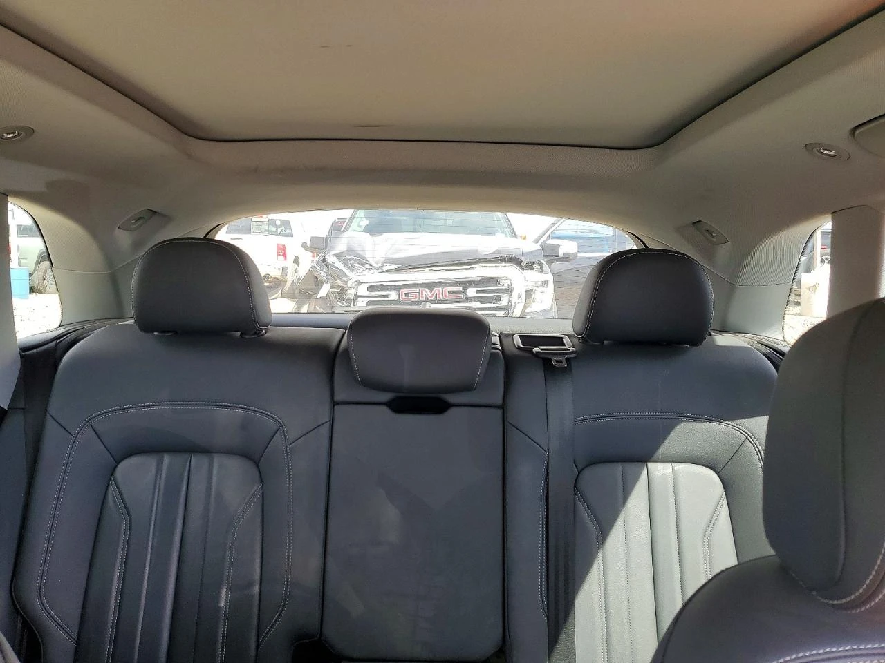 Audi Q5 2.0l Premium 40, снимка 10 - Автомобили и джипове - 54417291