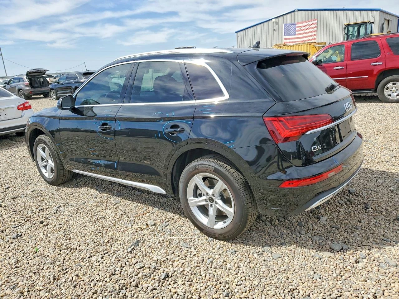 Audi Q5 2.0l Premium 40, снимка 2 - Автомобили и джипове - 54417291
