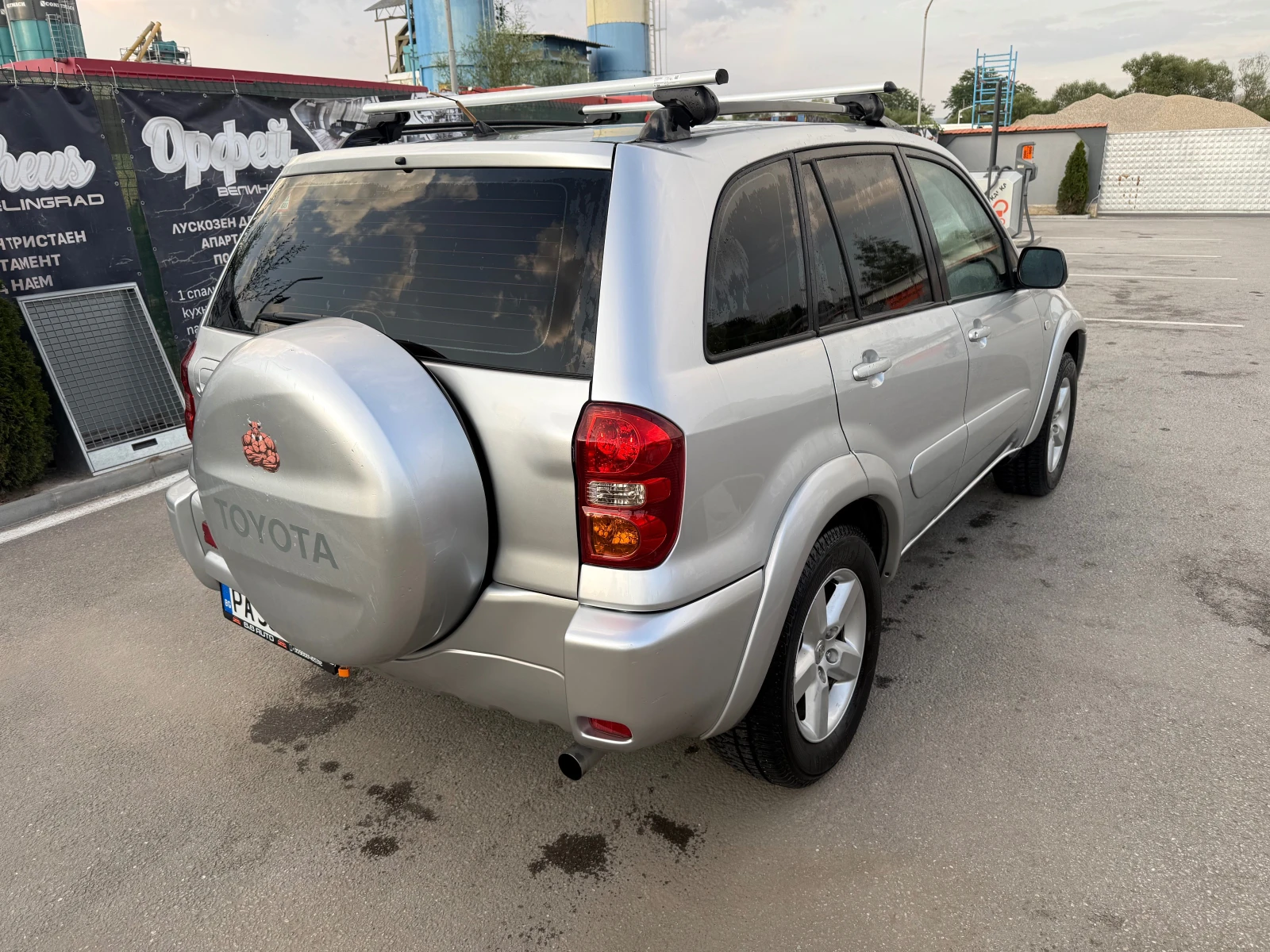 Toyota Rav4, снимка 3 - Автомобили и джипове - 55343003