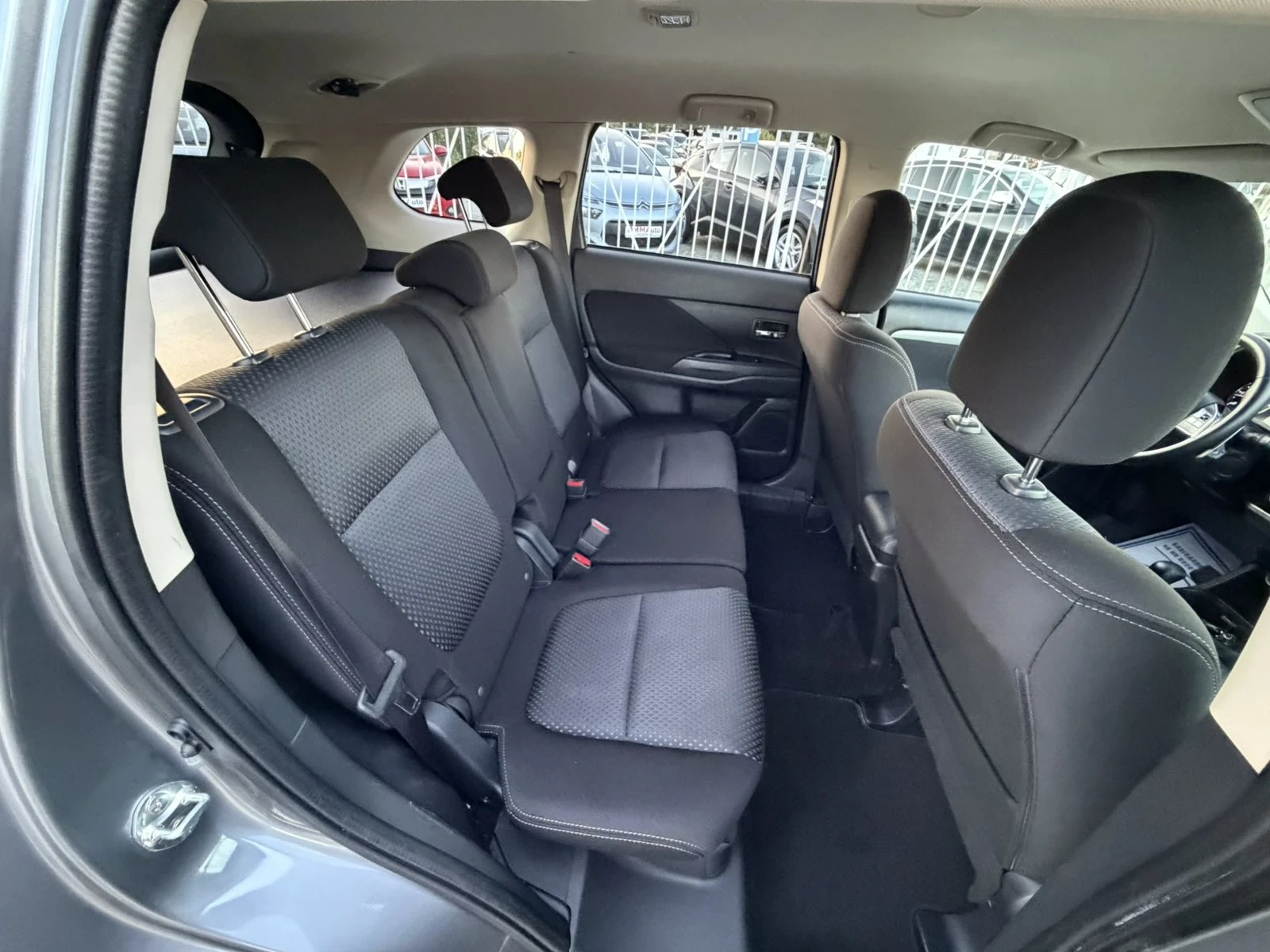 Mitsubishi Outlander 2.2-150 к.с / 4X4 / АВТОМАТИК / НАВИГАЦИЯ / ЕВРО6, снимка 14 - Автомобили и джипове - 55494911
