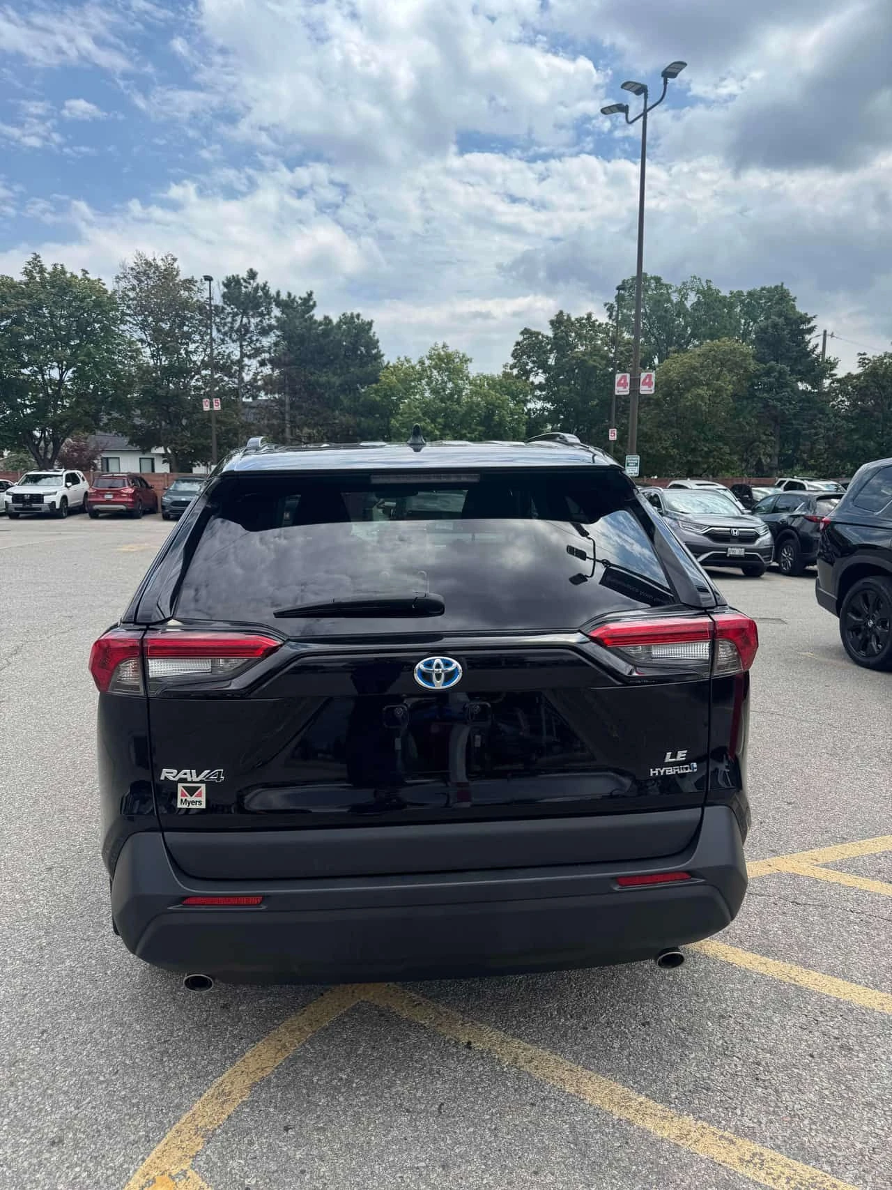 Toyota Rav4 Hybrid LE / CARFAX / АВТОКРЕДИТ , снимка 4 - Автомобили и джипове - 55650374