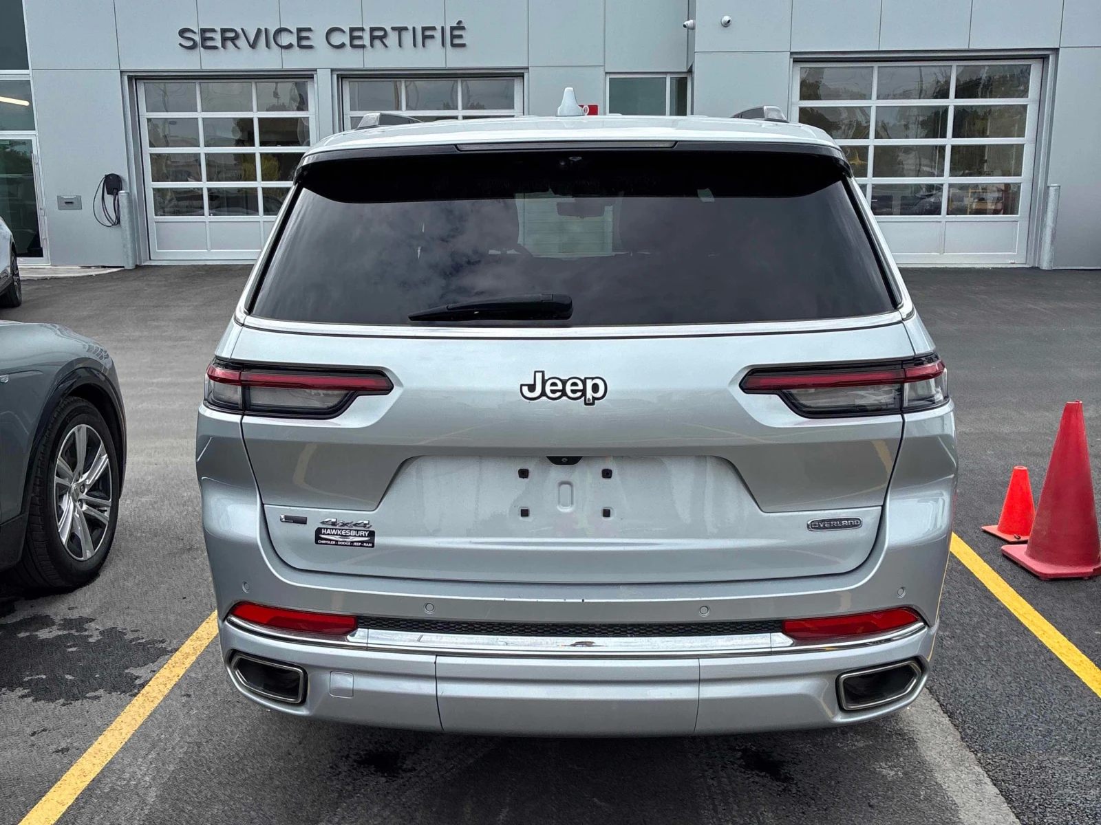 Jeep Grand cherokee Overland | CARFAX | БЕЗ ИНЦИДЕНТИ, снимка 5 - Автомобили и джипове - 56142875