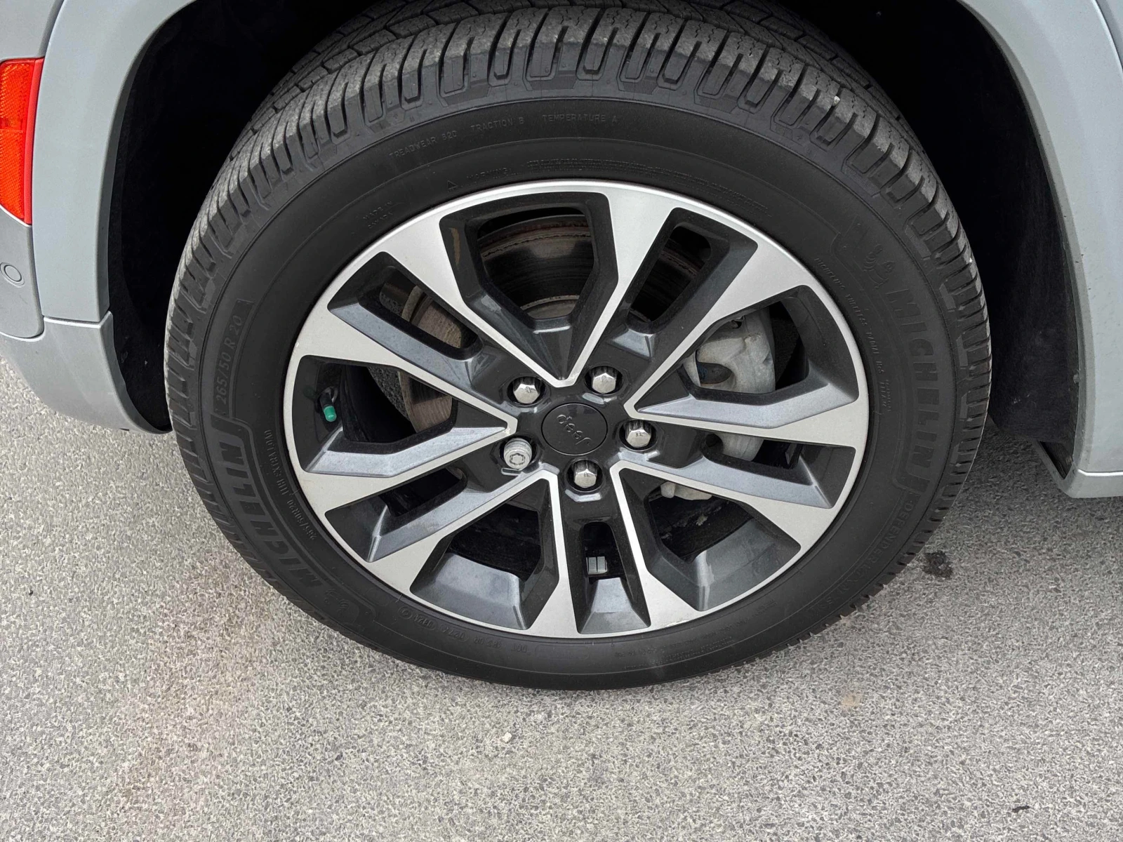 Jeep Grand cherokee Overland | CARFAX | БЕЗ ИНЦИДЕНТИ, снимка 6 - Автомобили и джипове - 56142875