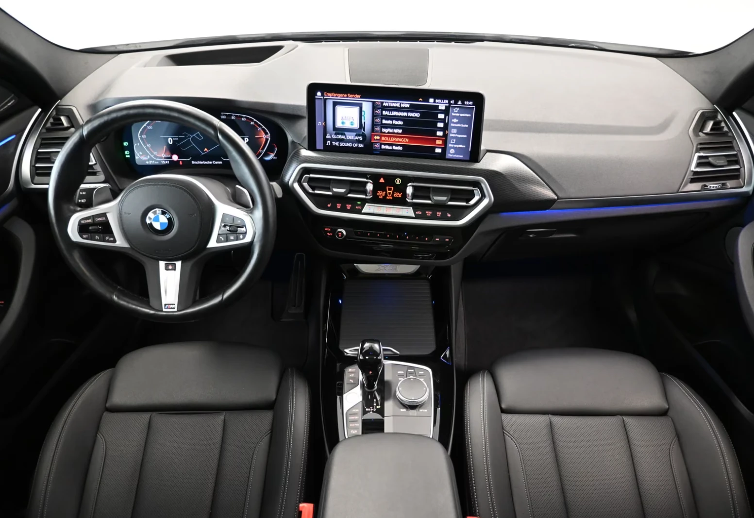 BMW X3 20i* XDRIVE* М-SPORT* LASER* PANO* H/K* 360* , снимка 5 - Автомобили и джипове - 56172749